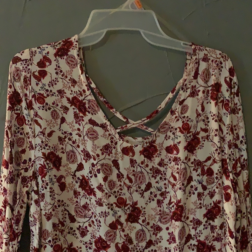 Flower pattern blouse - Picture 5 of 17